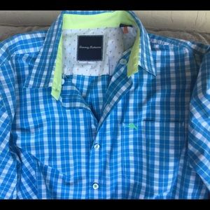 Excellent used condition Tommy Bahama Men’s shirt